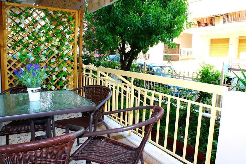 Ferienwohnung Amalia House Nea Kallikrateia Exterior foto